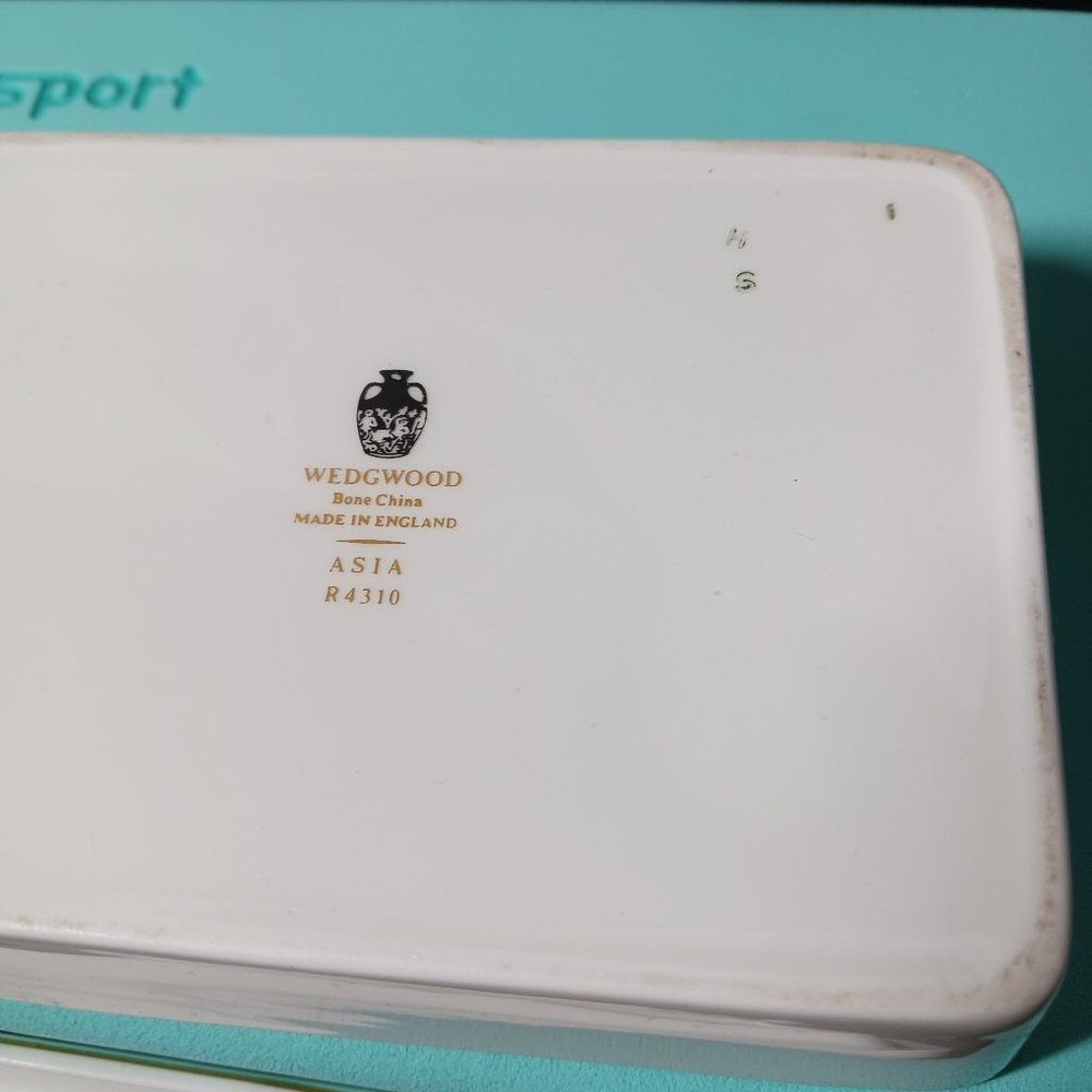 Wedgwood Rose Patterned Pattern Bone China Covered Trinket Dish Made In England - Picture 6 of 8